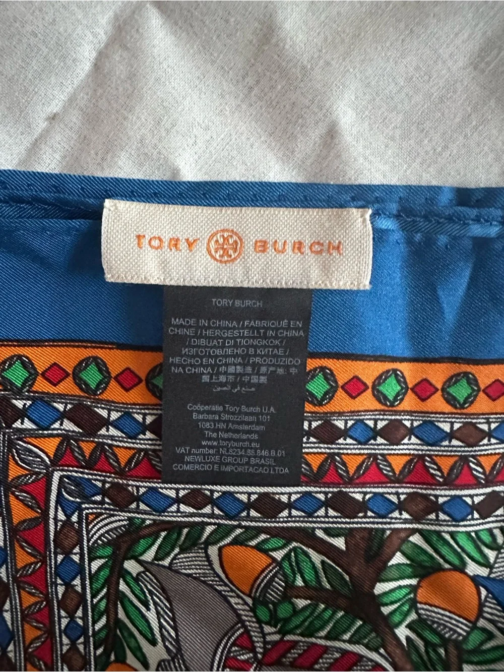 Tory Burch Something Wild 100% Silk Scarf 34x34